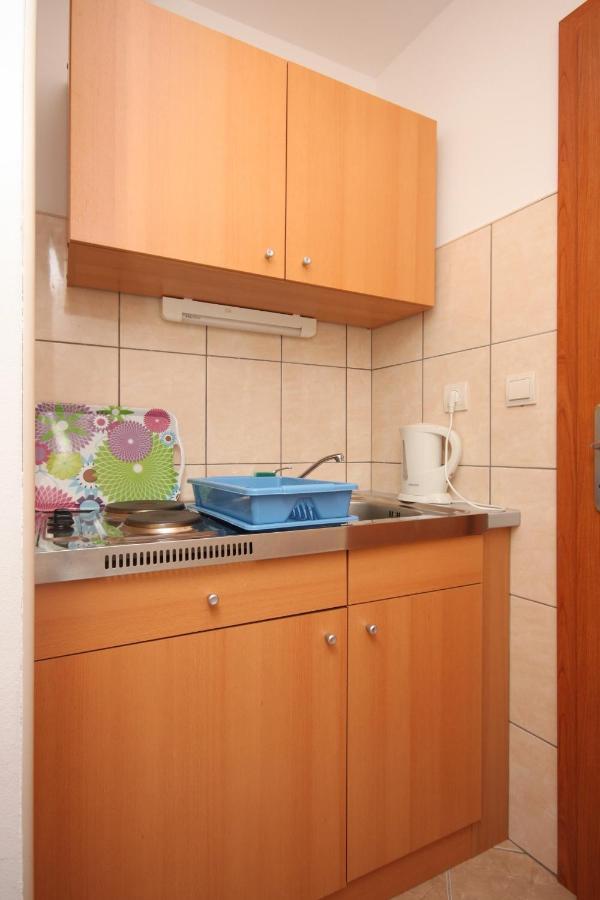 Apartments By The Sea Drvenik Donja Vala, Makarska - 6658 Extérieur photo